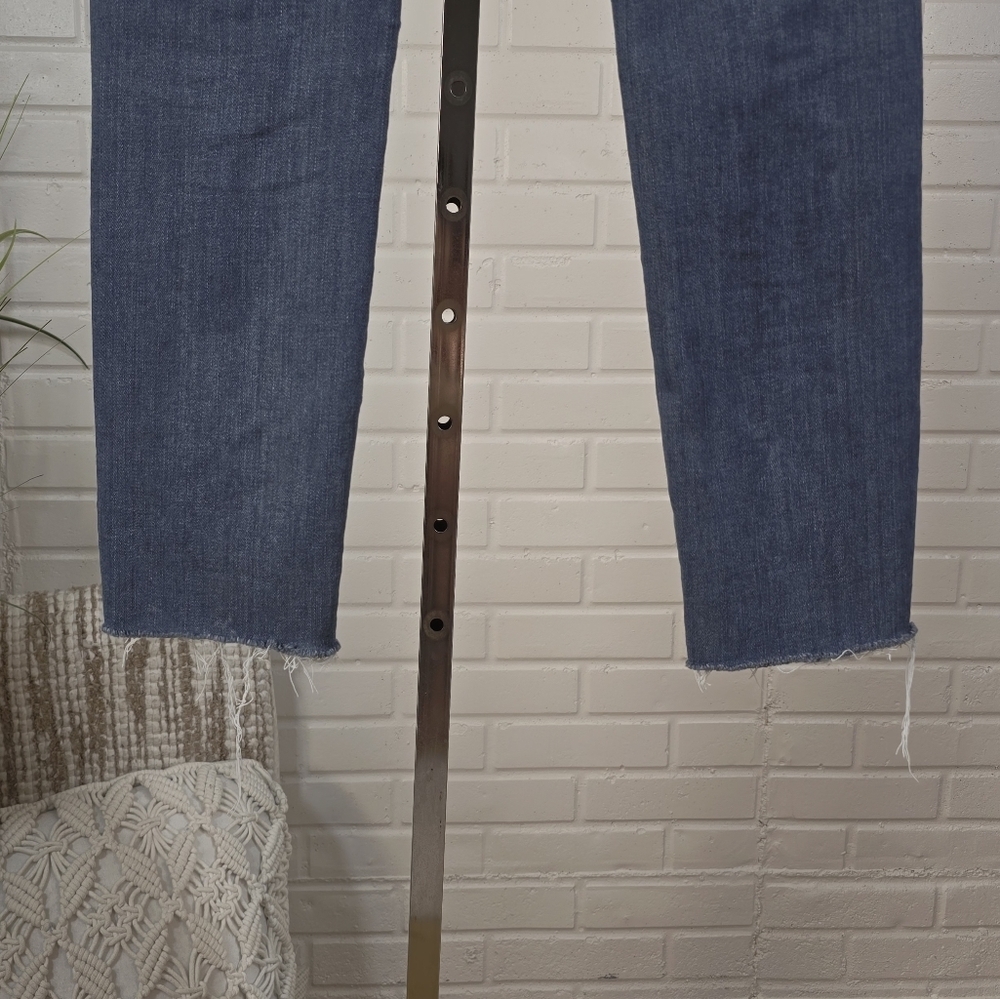 Judy Blue Dark Wash Straight Leg Relaxed Fit Lightly Distressed Jeans Size 5 27 - Picture 11 of 13